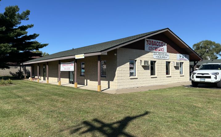 Pictures of Retail, Office property located at 401 E Dual Blvd NE, Isanti, MN 55040 for lease - image #1