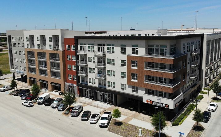 Pictures of Retail, Restaurant property located at 110 W CityLine Dr, Richardson, TX 75082 for lease - image #1