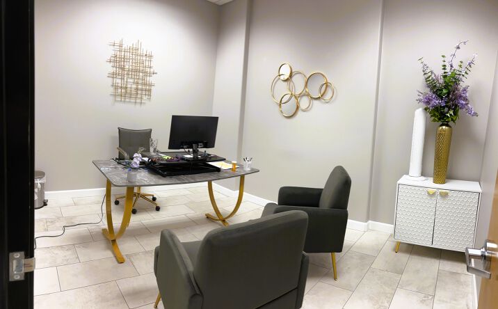Pictures of Office property located at 80 N McClintock Dr, Chandler, AZ 85226 for lease - image #1