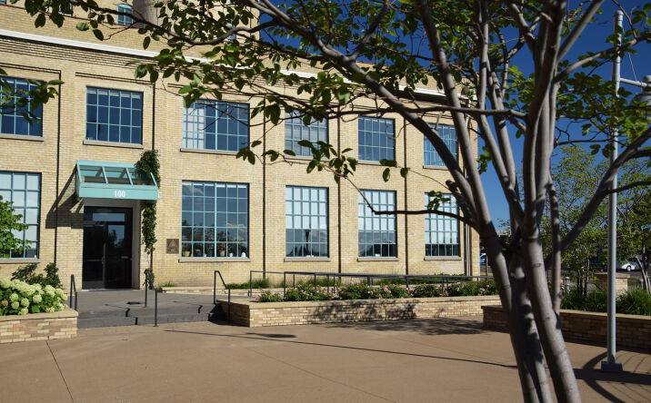 Pictures of Office property located at 100 Portland Ave, Minneapolis, MN 55401 for lease - image #1