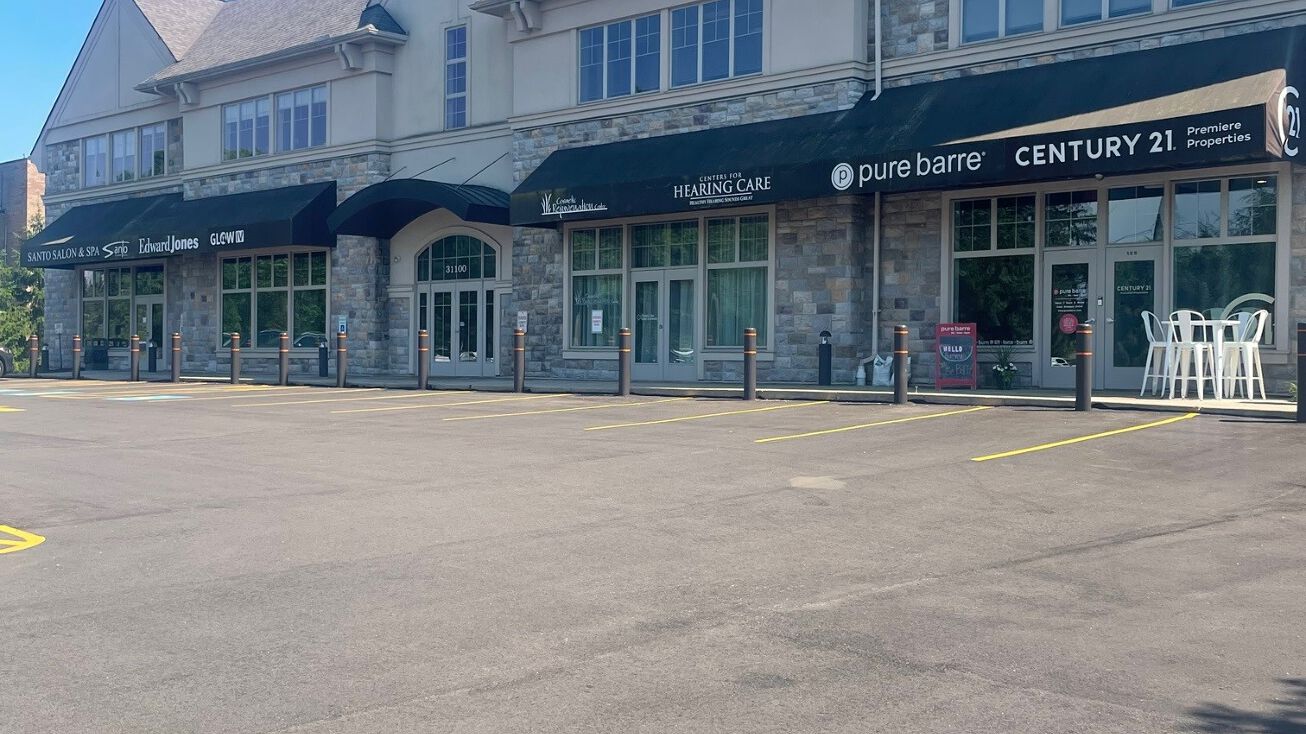 31100 Rd, Pepper Pike, OH 44124 Retail Space for Lease Center