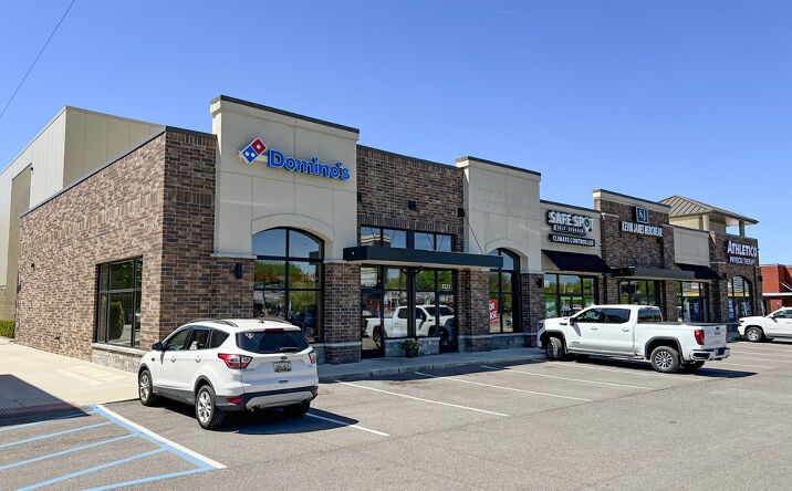 Pictures of Retail property located at 3331 West Rd, Trenton, MI 48183 for lease - image #1