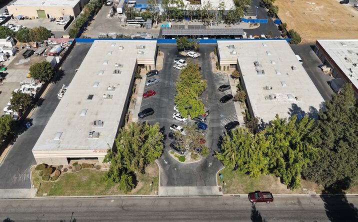 Pictures of Industrial property located at 4762 W Jennifer Ave, Fresno, CA 93722 for lease - image #1