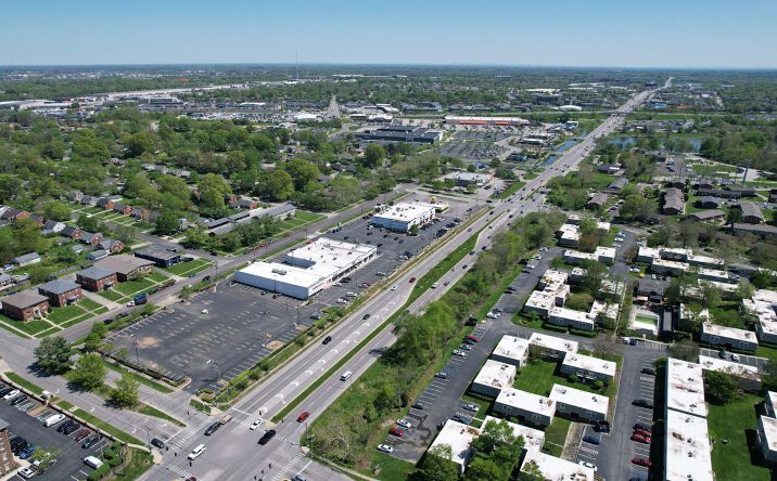 Pictures of Retail, Land, Restaurant property located at 2041 Richmond Rd, Lexington, KY 40502 for lease - image #1