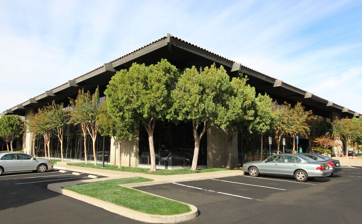 Pictures of Office property located at 350, 370 & 390 N. Wiget Lane, McCordsville, IN 46055 for lease - image #1