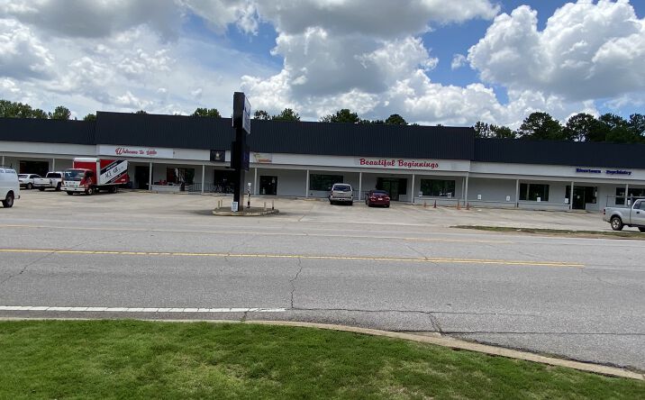 Pictures of Retail, Office property located at 1605 & 1597 Vernon Rd LaGrange, GA, LaGrange, GA 30240 for lease - image #1