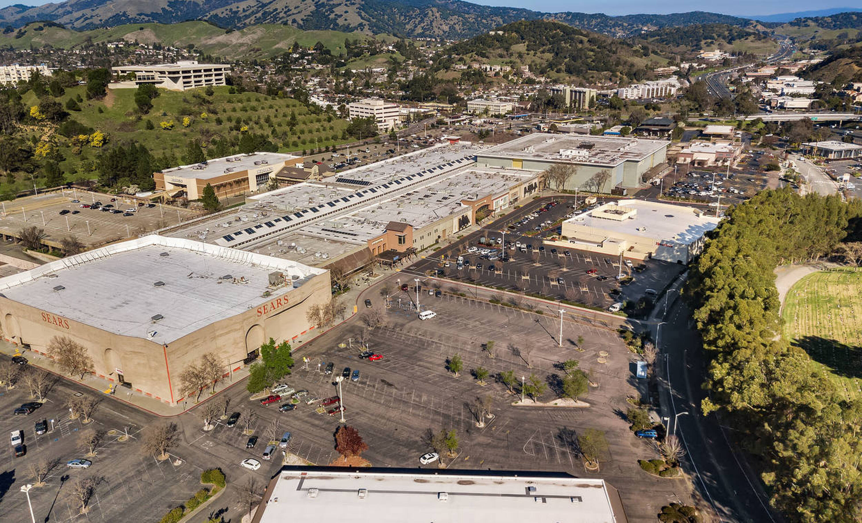 1000 Northgate Dr, San Rafael, CA 94903