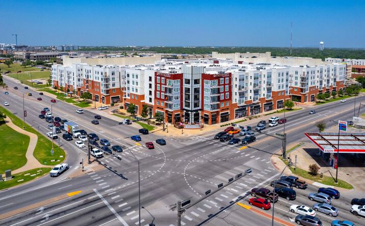 Pictures of Retail property located at 1501 Northpoint Ln, College Station, TX 77840 for lease - image #1