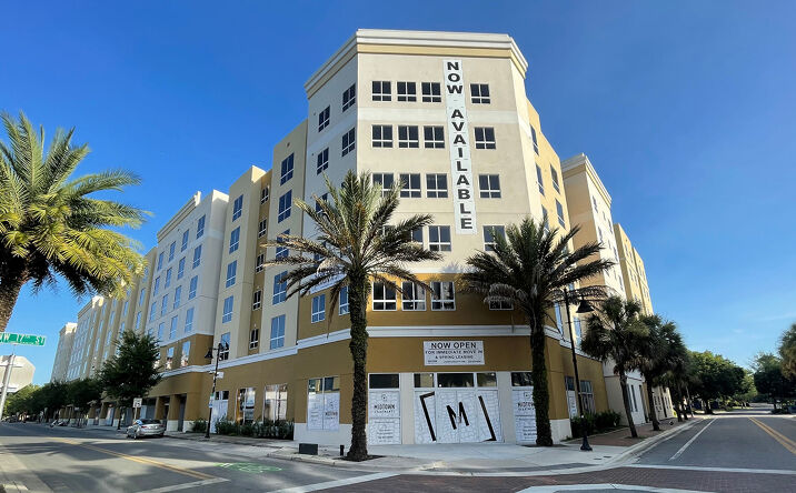 Pictures of Retail, Office, Restaurant property located at 104-110 NW 17th St, Gainesville, FL 32603 for lease - image #1