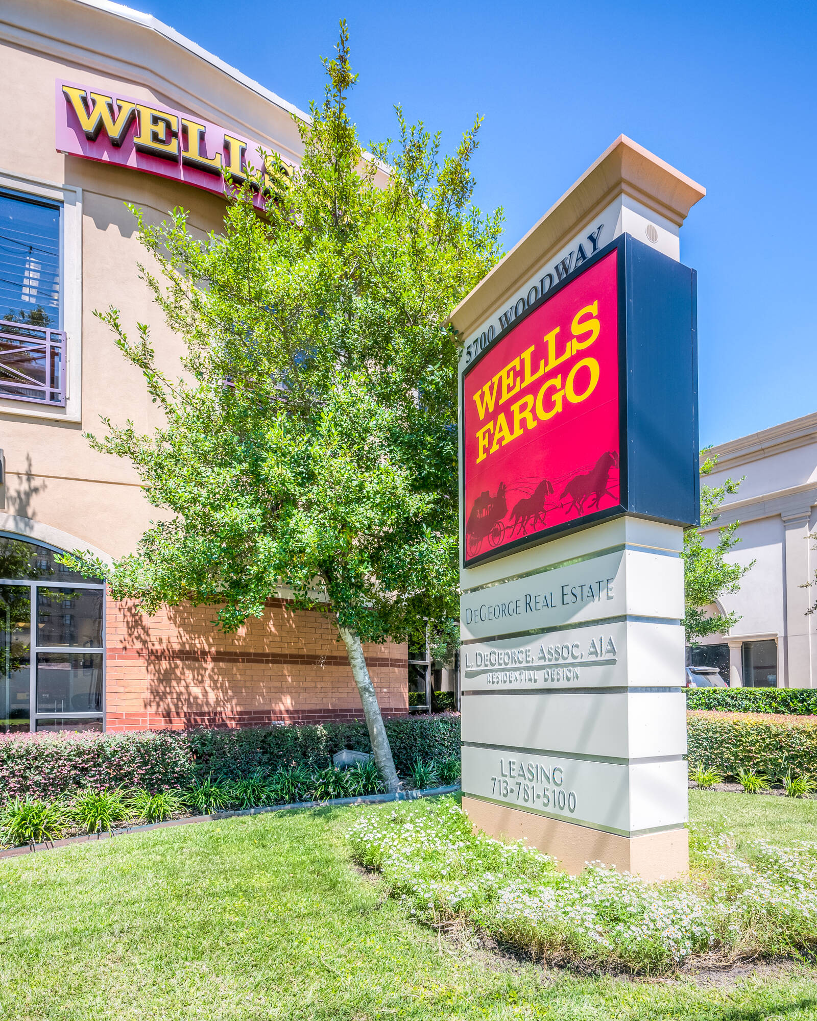 57005750 Woodway Dr, Houston, TX 77057