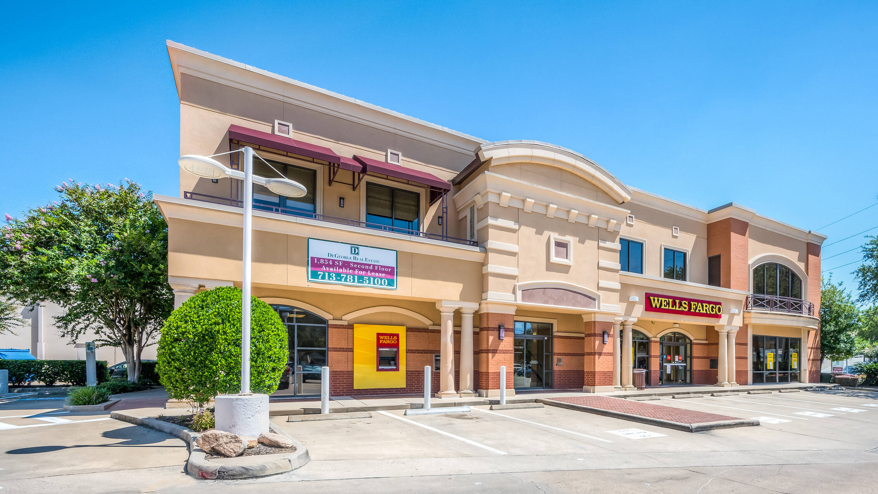 57005750 Woodway Dr, Houston, TX 77057