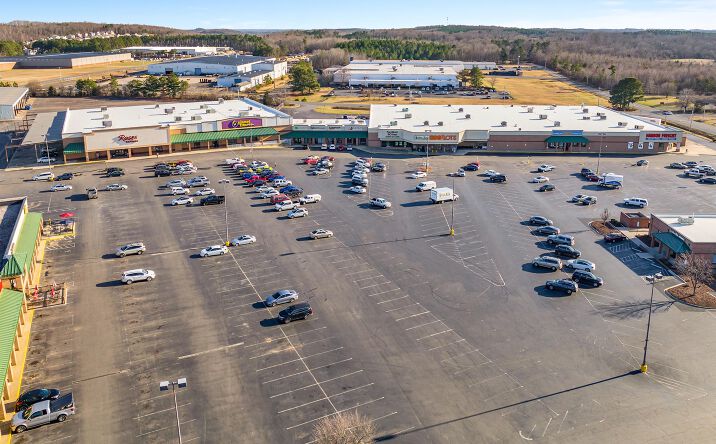 Pictures of Retail, Restaurant property located at 720 NC-24, Albemarle, NC 28001 for lease - image #1