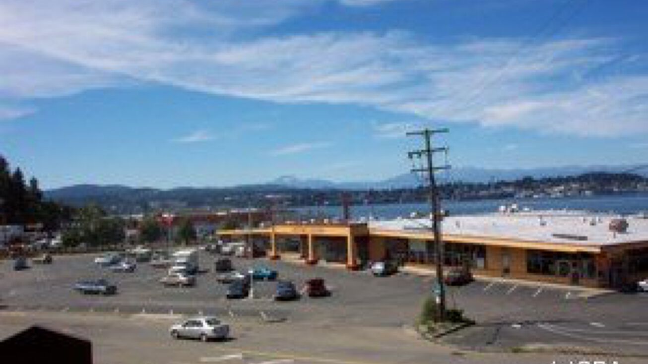 1367 Bay St, Port Orchard, WA 98366 Retail Space for Lease Westbay