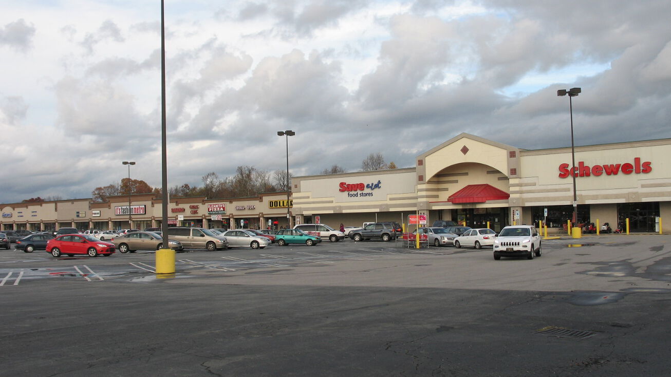 640 S Van Buren Rd, Eden, NC 27288 Retail Space for Lease Meadow Greens Shopping Center