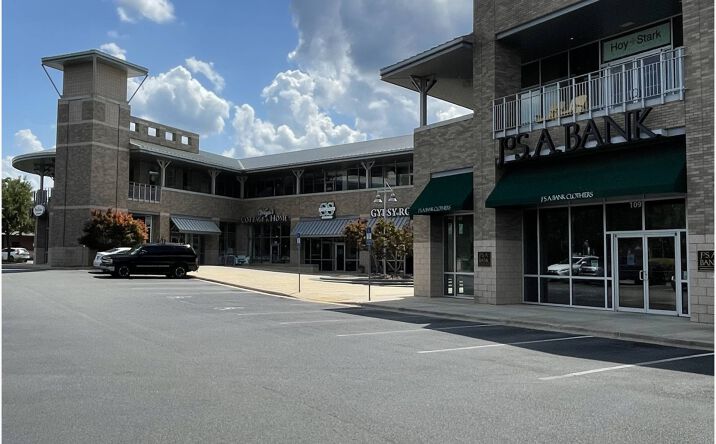 Pictures of Office property located at 1350 Market St, Tallahassee, FL 32312 for lease - image #1