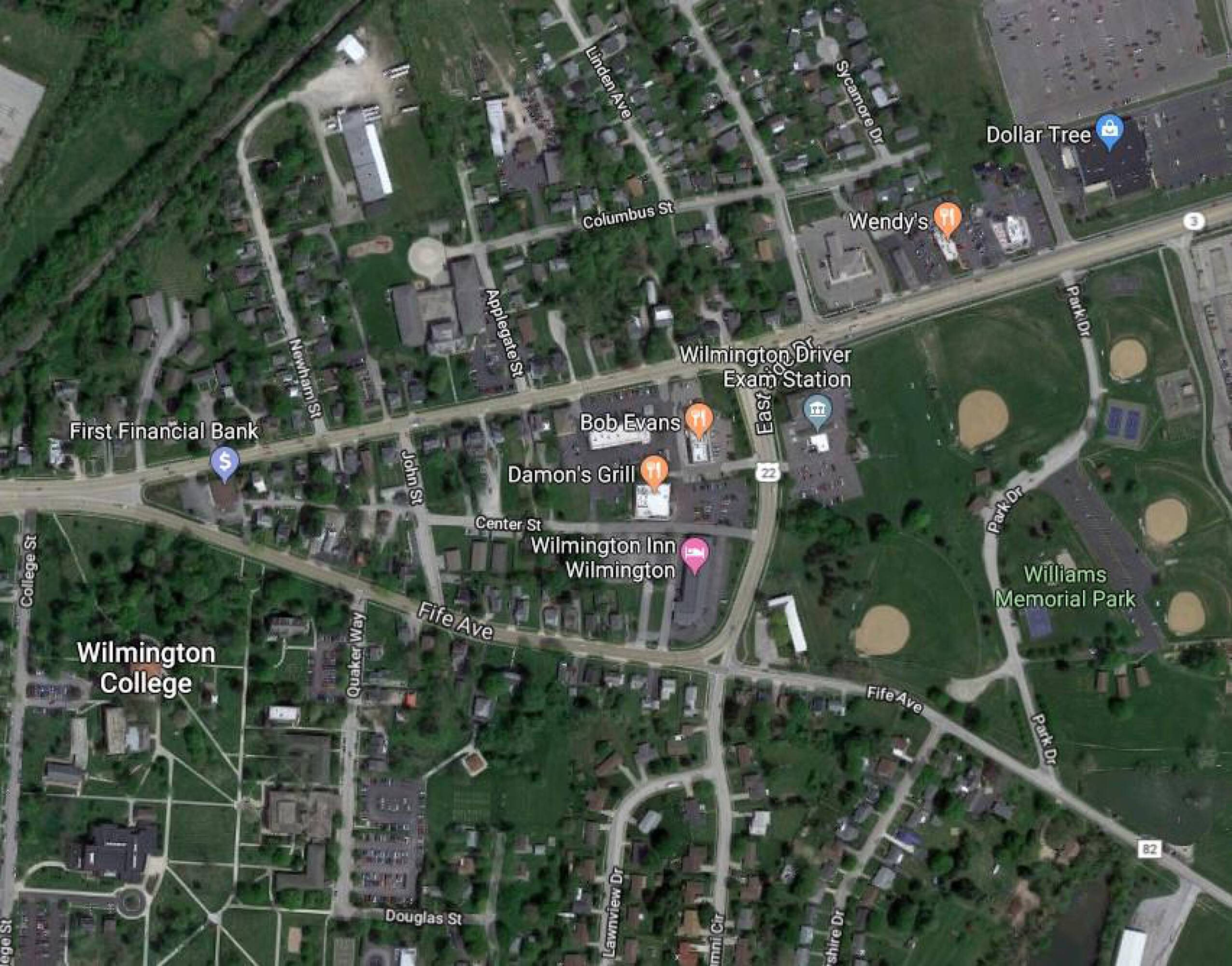 860 Rombach Ave, Wilmington, OH 45177