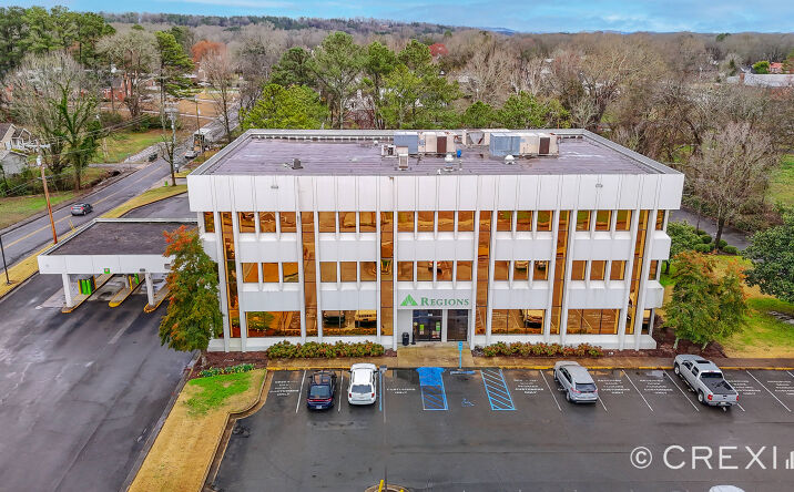 Pictures of Office property located at 510 E Laurel St, Scottsboro, AL 35768 for lease - image #1