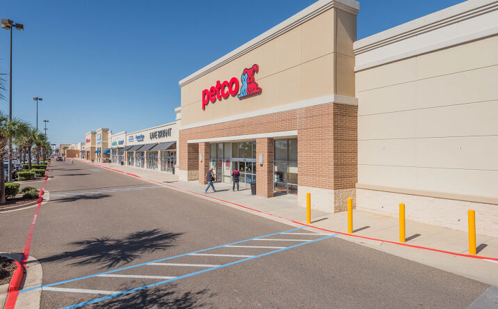Pictures of Retail property located at 2409 E Expressway 83, Mission, TX 78572 for lease - image #1