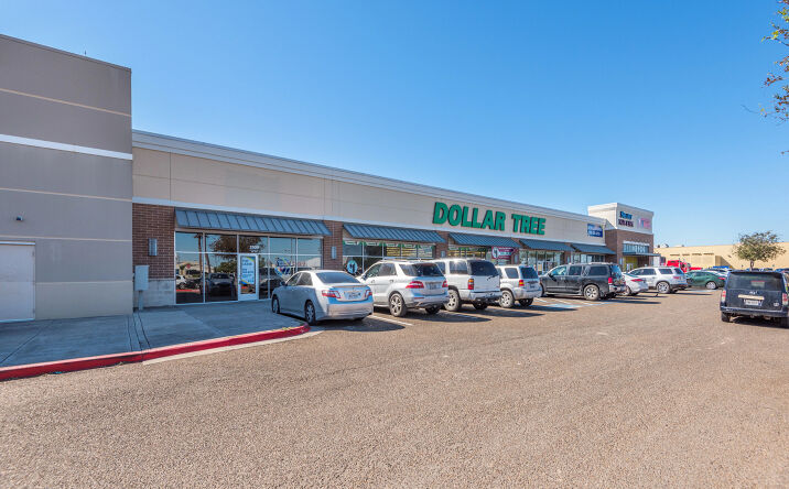 Pictures of Retail property located at 2504 N Expressway 83, Mission, TX 78572 for lease - image #1