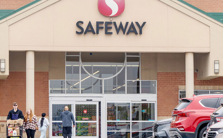Pictures of Retail property located at 5660 Baltimore National Pike, Baltimore, MD 21228 for lease - image #1