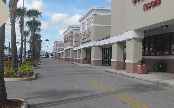 Pictures of Retail, Office property located at 891 N Homestead Blvd, Homestead, FL 33030 for lease - image #1
