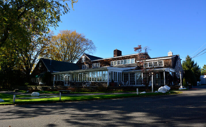 Pictures of Retail, Land property located at 585 North Broadway, Jericho, NY 11753 for lease - image #1