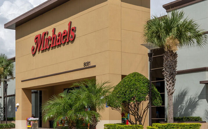 Pictures of Retail, Land, Restaurant property located at 8003 Turkey Lake Rd., Orlando, FL 32819 for lease - image #1