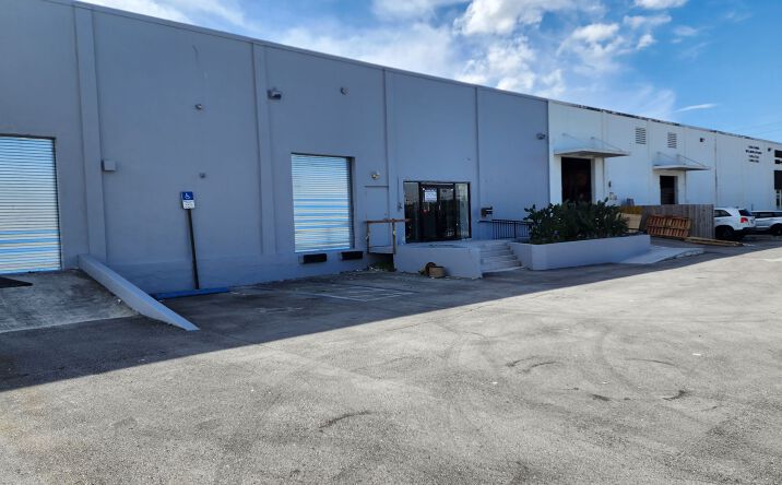 Pictures of Industrial property located at 7890 NW 34th Street, Doral, FL 33122 for lease - image #1