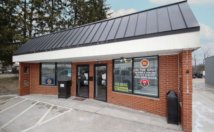 Pictures of Retail, Office property located at 2149 Pearl Rd, Brunswick, OH 44212 for lease - image #1