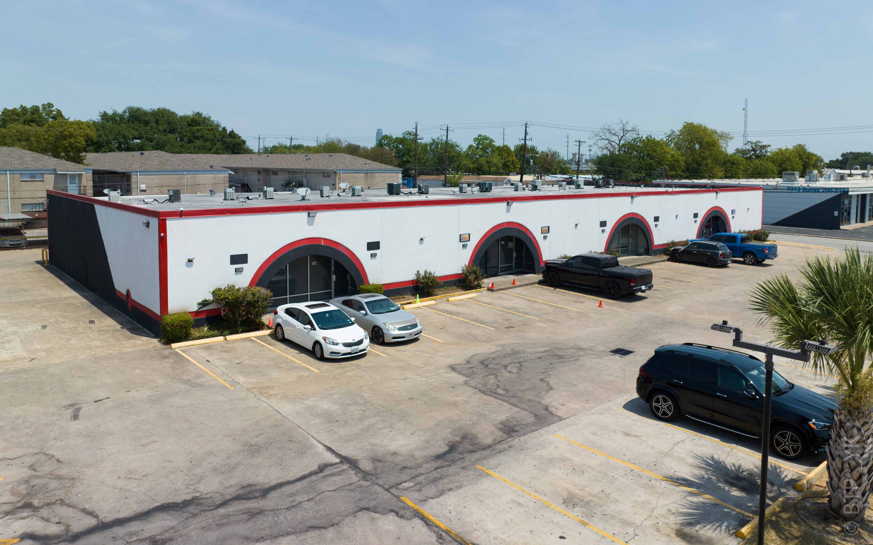 7320 Ashcroft Dr, Houston, TX 77081