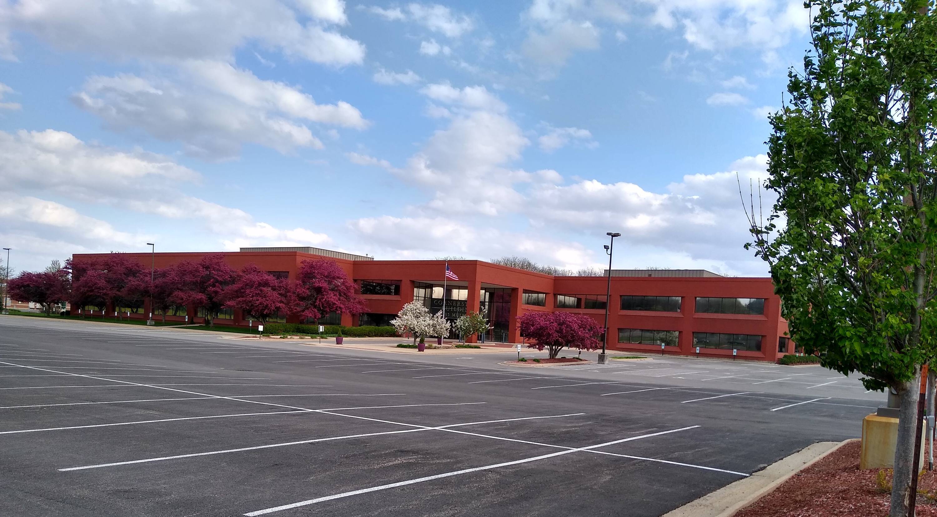 1235 N Mulford Rd, Rockford, IL 61107