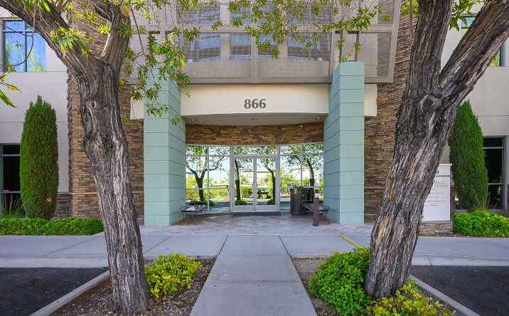 Pictures of Office property located at 866 Seven Hills Dr, Henderson, NV 89052 for lease - image #1
