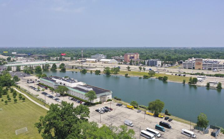 Pictures of Office property located at 2250 E Devon Ave, Des Plaines, IL 60018 for lease - image #1