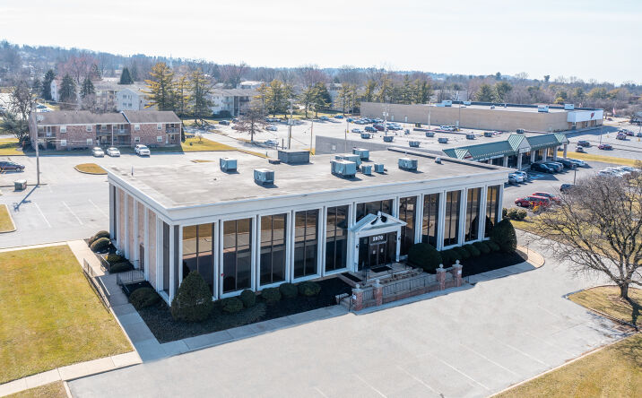 Pictures of Office property located at 2870 Eastern Boulevard, East York, PA 17402 for lease - image #1