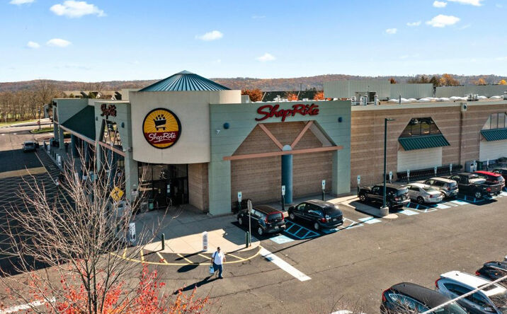 Pictures of Retail, Office property located at 5 Clubhouse Drive, Washington, NJ 07882 for lease - image #1