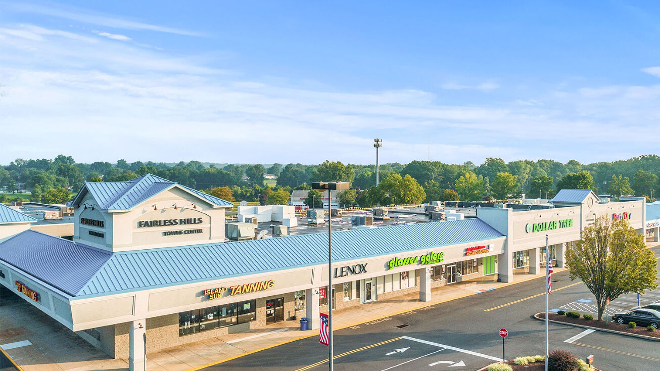 401499 S Oxford Valley Rd, Fairless Hills, PA 19030 Retail Space for