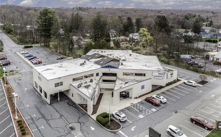 Pictures of Retail, Office property located at 2937 PA-611, Stroudsburg, PA 18360 for lease - image #1