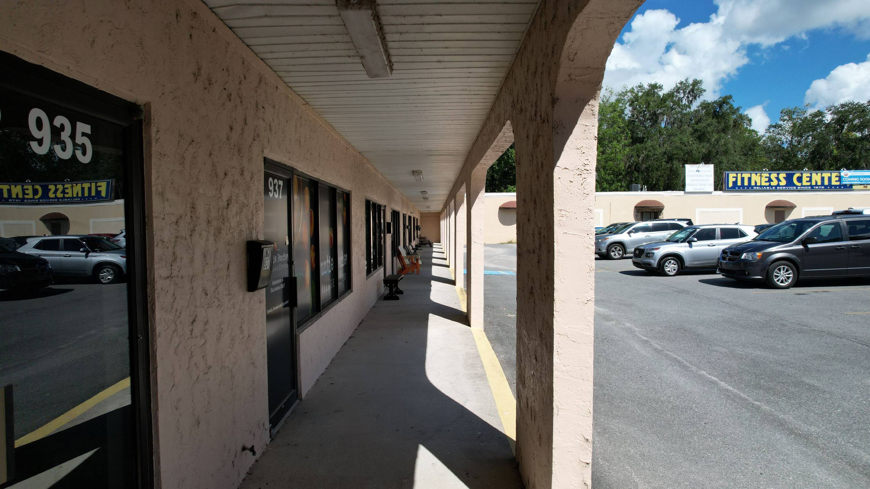 951 Candlelight Blvd, Brooksville, FL 34601