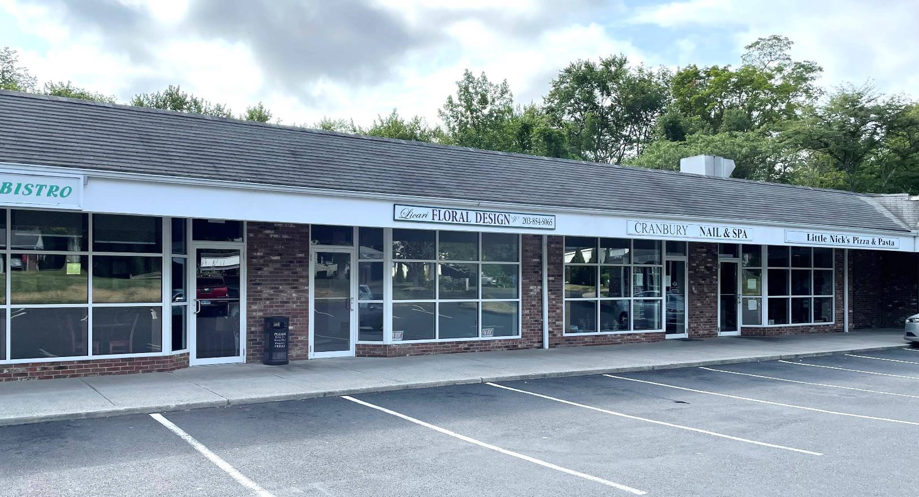 18 Chestnut Hill Rd, Norwalk, CT 06851