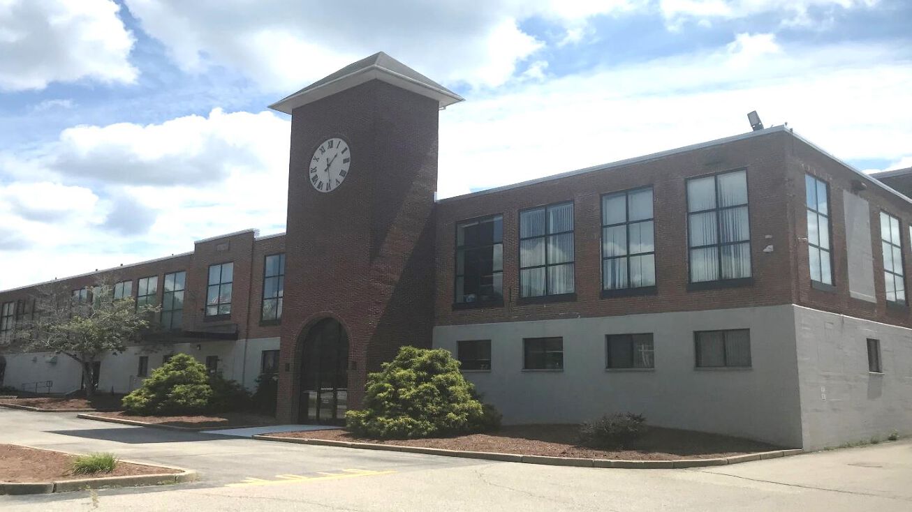 582 Great Rd, North Smithfield, RI 02896 Retail Space for Lease 582