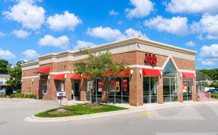 Pictures of Retail, Restaurant property located at 43761 Schoenherr Rd, Sterling Heights, MI 48313 for lease - image #1