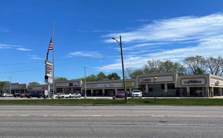Pictures of Retail property located at 13790 Twelve Mile Rd, Warren, MI 48088 for lease - image #1