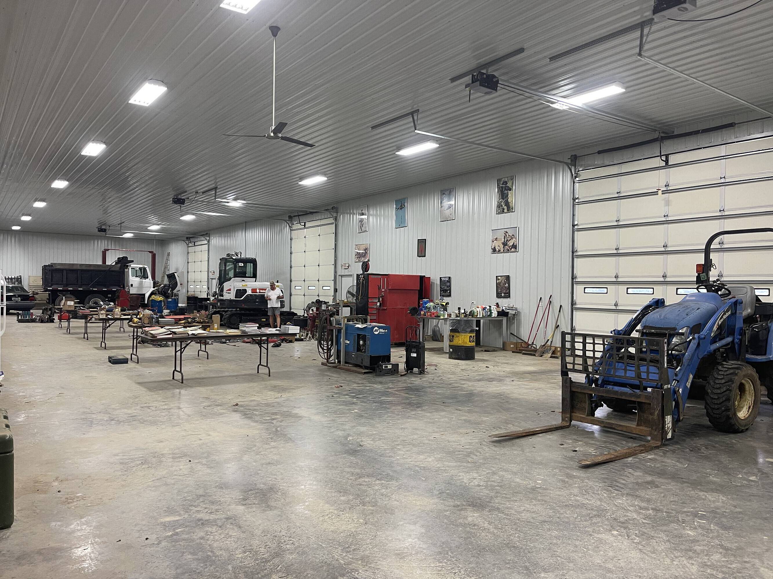 3700 Dover Rd, Clarksville, TN 37191