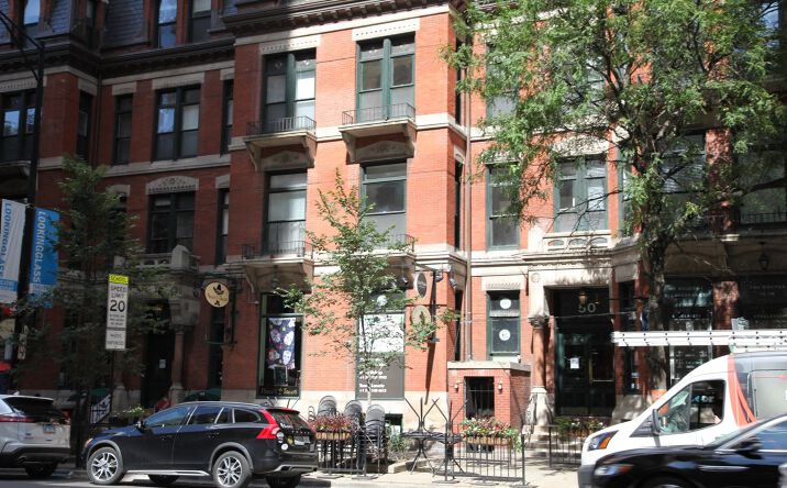 Pictures of Retail, Restaurant property located at 50 E Chicago Ave, Chicago, IL 60611 for lease - image #1