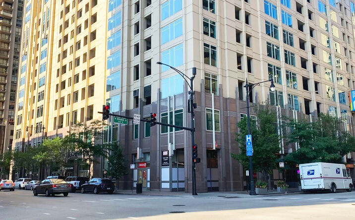 Pictures of Retail, Restaurant property located at 33 W Ontario St, Chicago, IL 60654 for lease - image #1