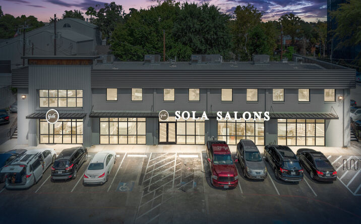 Pictures of Office property located at 535 W 20th St, Houston, TX 77008 for lease - image #1
