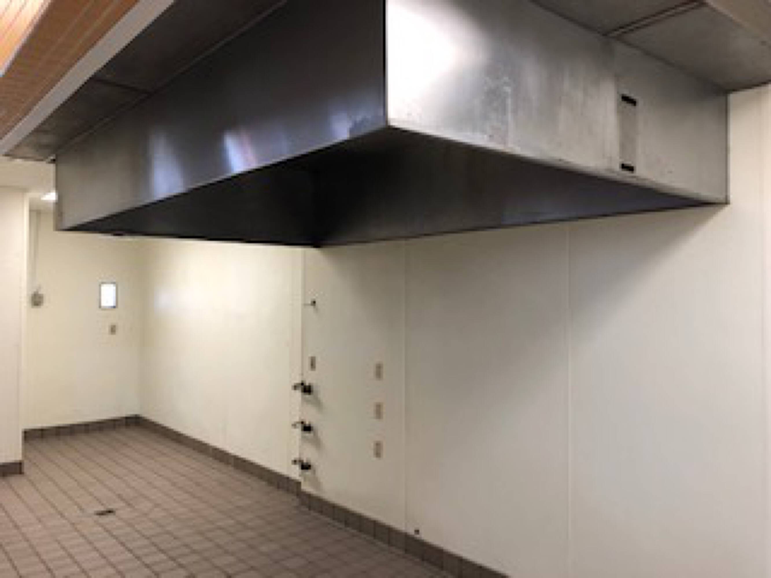 733658