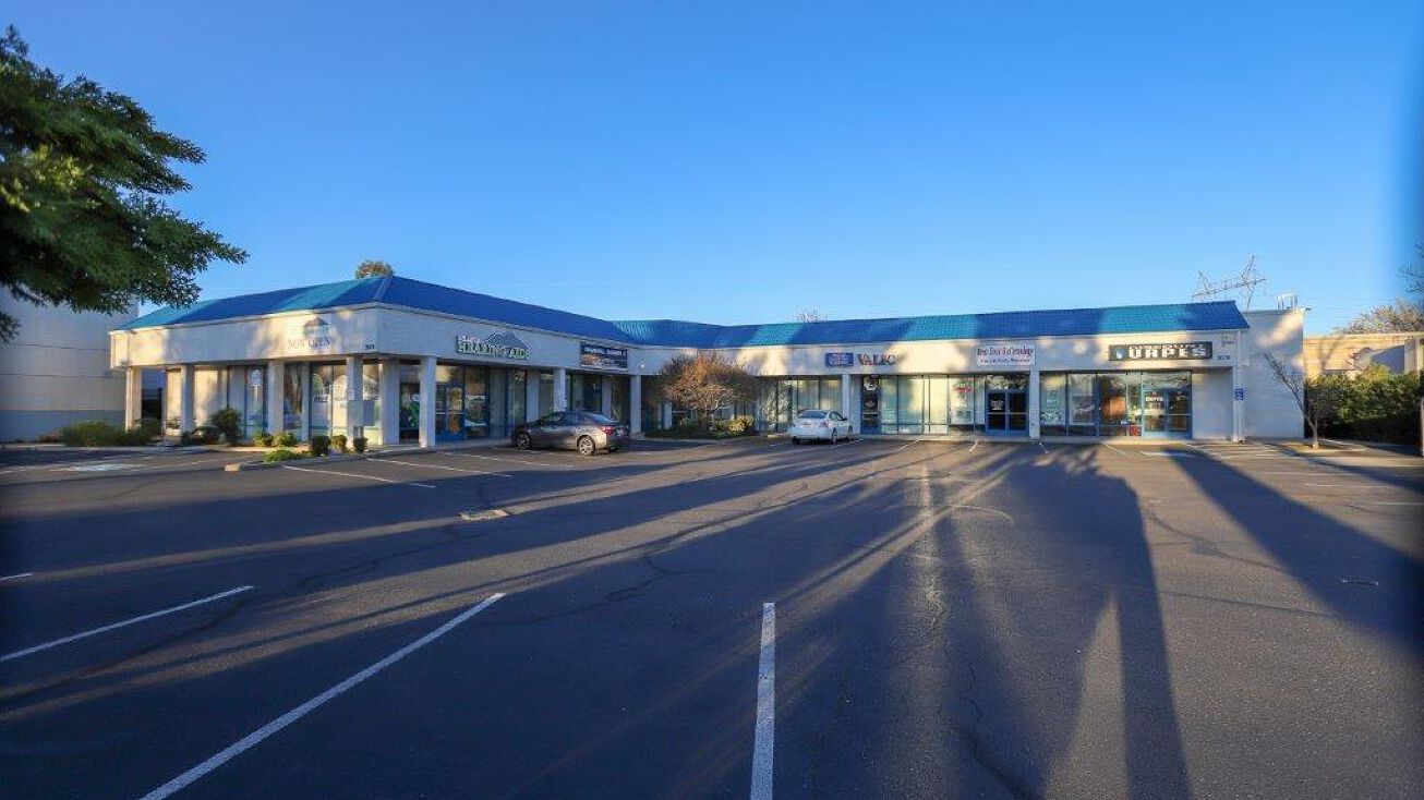 2070 Churn Crk Rd, Redding, CA 96002