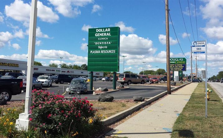 Pictures of Retail, Restaurant property located at 2603 Grand Ave, Waukegan, IL 60085 for lease - image #1