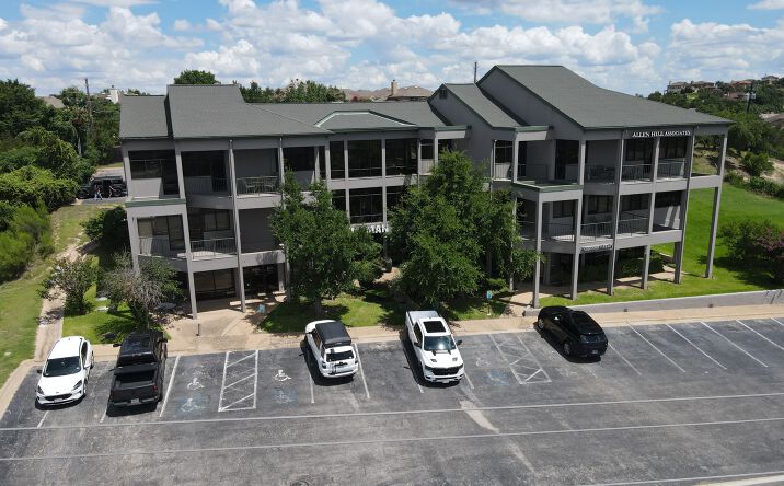 Pictures of Office property located at 907 Ranch to Market Rd 620, Lakeway, TX 78734 for lease - image #1